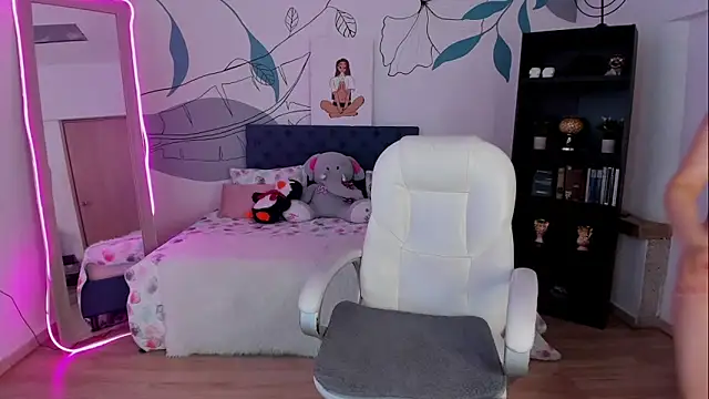 Snapshot of Goth_Alice chatting on December 14, 7:29 pm Goth Alice online show from December 14, 7:29 pm