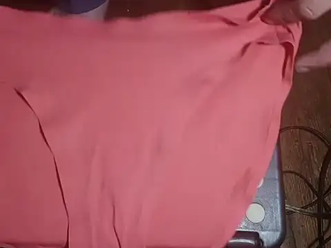 macKnd online show from October 18, 7:03 pm