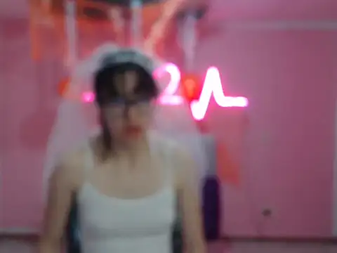 Snapshot of cristal_hills_19 chatting on October 10, 2:38 pm cristal hills 19 online show from October 10, 2:38 pm