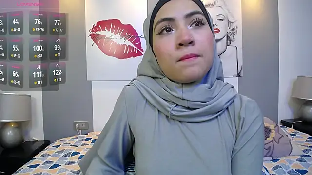 Snapshot of Neesha__ chatting on October 28, 8:11 pm Neesha online show from October 28, 8:11 pm