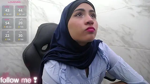 Snapshot of Neesha__ chatting on November 26, 11:44 am Neesha online show from November 26, 11:44 am