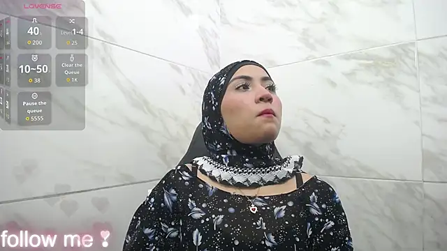 Snapshot of Neesha__ chatting on December 4, 12:14 pm Neesha online show from December 4, 12:14 pm