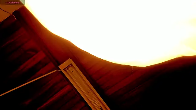 VenusCooper online show from January 11, 12:10 pm