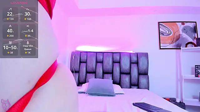 VenusCooper online show from March 12, 7:31 pm