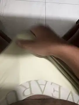 Snapshot of Pepitolim chatting on November 24, 8:08 pm Pepitolim online show from November 24, 8:08 pm