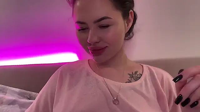 AlmaryKim online show from September 27, 8:25 pm