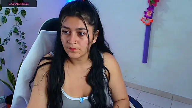 alejitasweet online show from February 6, 2:27 am