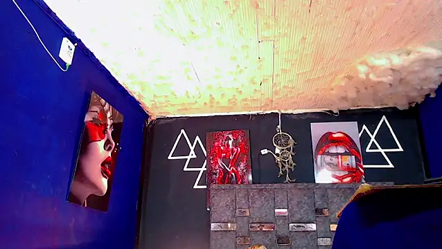 Fersexy Dolls online show from October 12, 5:17 am