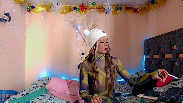 Fersexy Dolls online show from December 5, 6:00 am