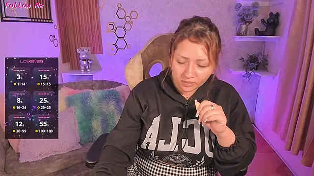 EvelynVega0 online show from July 5, 2:40 am
