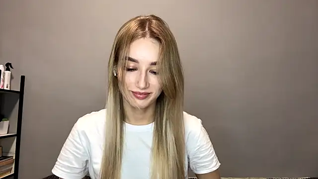 SweetCatherine online show from September 30, 11:59 am