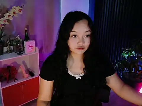 UrFavouriteCravings online show from February 11, 2:16 am