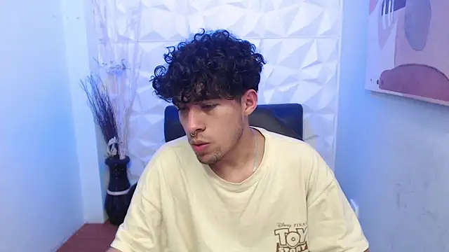 Liil boy online show from October 24, 3:58 am