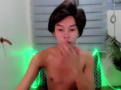 Nexusmooree20 online show from December 21, 10:00 am