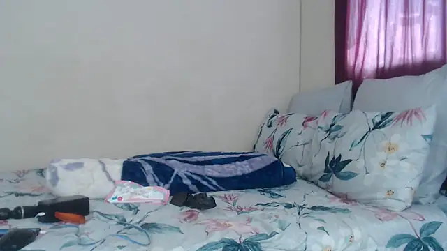 Snapshot of PIXIEBITCHXXX26 chatting on March 17, 12:08 pm PIXIEBITCHXXX26 online show from March 17, 12:08 pm