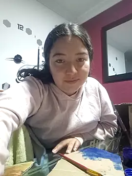 Snapshot of annyaparis chatting on October 6, 5:49 am annyaparis online show from October 6, 5:49 am