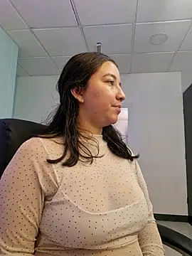 Snapshot of annyaparis chatting on October 16, 1:23 pm annyaparis online show from October 16, 1:23 pm