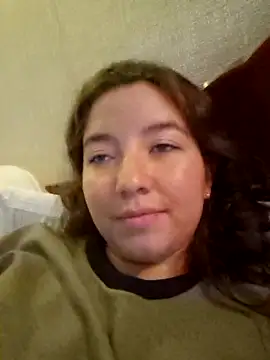 Snapshot of annyaparis chatting on October 22, 3:18 am annyaparis online show from October 22, 3:18 am