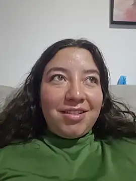 Snapshot of annyaparis chatting on November 2, 2:14 am annyaparis online show from November 2, 2:14 am