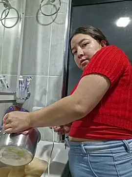 Snapshot of annyaparis chatting on December 3, 3:03 am annyaparis online show from December 3, 3:03 am