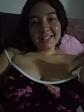 Snapshot of annyaparis chatting on December 14, 11:09 pm annyaparis online show from December 14, 11:09 pm