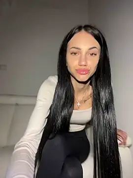 Snapshot of ilariea_girl chatting on October 6, 8:28 pm ilariea girl online show from October 6, 8:28 pm