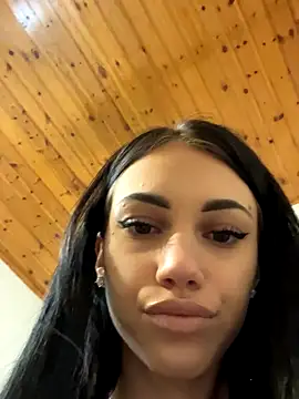 Snapshot of ilariea_girl chatting on October 19, 1:23 pm ilariea girl online show from October 19, 1:23 pm