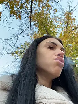 Snapshot of ilariea_girl chatting on October 26, 4:02 pm ilariea girl online show from October 26, 4:02 pm