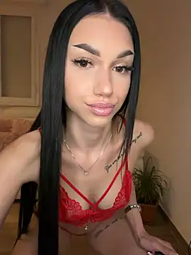 Snapshot of ilariea_girl chatting on April 3, 11:25 pm ilariea girl online show from April 3, 11:25 pm