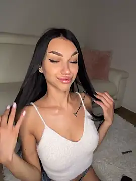 ilariea girl online show from July 7, 1:15 pm