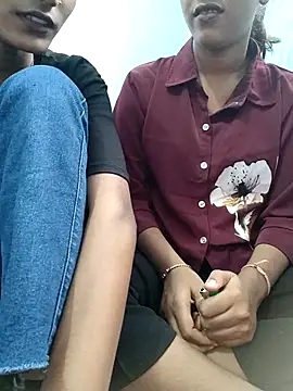 Unique girls90 online show from January 10, 5:31 am