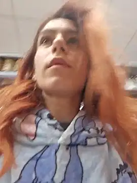 Snapshot of YuriXo chatting on November 6, 9:32 am YuriXo online show from November 6, 9:32 am