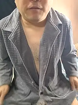 Snapshot of han515319 chatting on March 3, 11:38 am han515319 online show from March 3, 11:38 am