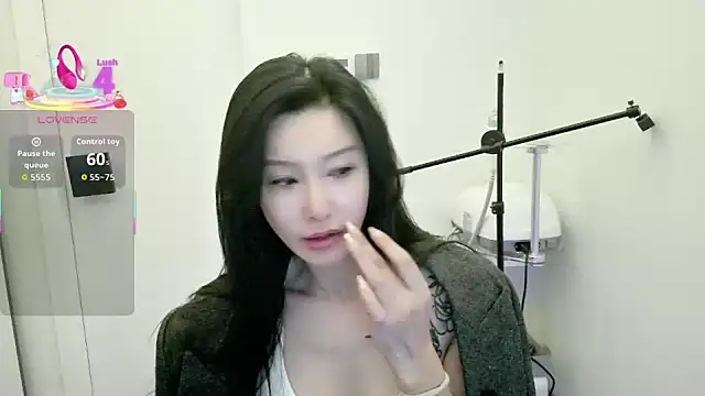 Snapshot of LILIBB-2025 chatting on October 20, 1:00 pm LILIBB-2025 online show from October 20, 1:00 pm