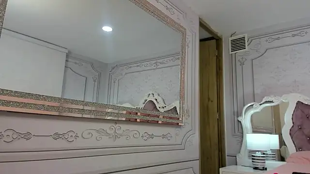 maddyslut  online show from February 3, 2:53 am