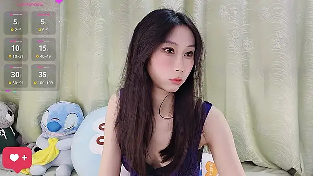 Snapshot of kindbee chatting on November 9, 10:35 am kindbee online show from November 9, 10:35 am