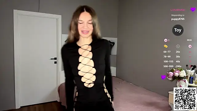 Snapshot of OdaMinty chatting on November 11, 6:57 am OdaMinty online show from November 11, 6:57 am