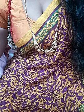 Snapshot of Tamil_Ammani chatting on February 12, 8:20 am Tamil Ammani online show from February 12, 8:20 am