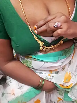 Snapshot of Tamil_Ammani chatting on February 12, 8:26 pm Tamil Ammani online show from February 12, 8:26 pm