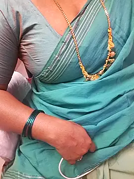 Snapshot of Tamil_Ammani chatting on March 1, 12:45 am Tamil Ammani online show from March 1, 12:45 am