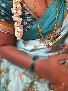 Snapshot of Tamil_Ammani chatting on April 20, 6:31 pm Tamil Ammani online show from April 20, 6:31 pm
