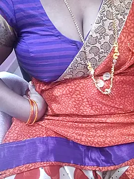 Snapshot of Tamil_Ammani chatting on April 25, 11:02 am Tamil Ammani online show from April 25, 11:02 am