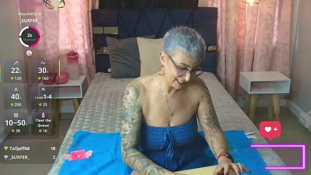 Snapshot of Charlotte__Gray chatting on December 3, 7:56 pm Charlotte Gray online show from December 3, 7:56 pm