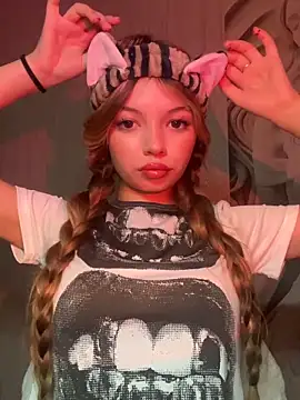  Siennaaa  online show from October 9, 9:02 pm