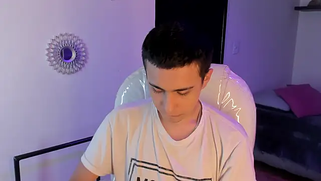 Nyko ds online show from January 9, 4:04 am