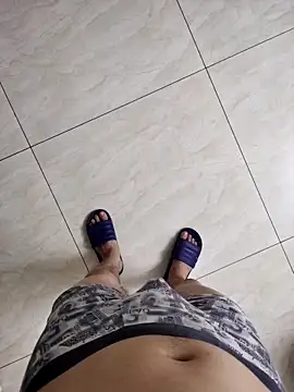 chougegg0214 online show from April 9, 1:38 pm