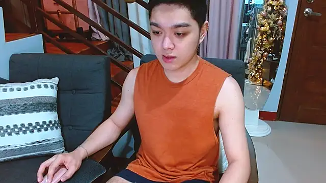 Snapshot of JayKarLo chatting on November 3, 1:23 pm JayKarLo online show from November 3, 1:23 pm