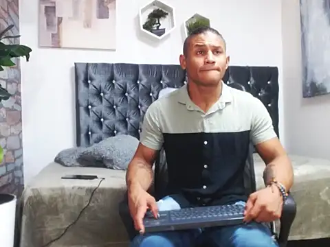 casike1 online show from December 15, 10:36 pm