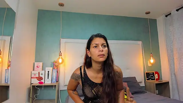 Snapshot of is_a_bell chatting on October 12, 1:54 pm is a bell online show from October 12, 1:54 pm