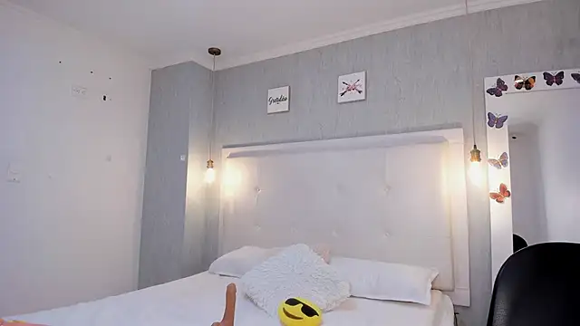 Snapshot of is_a_bell chatting on November 13, 1:10 pm is a bell online show from November 13, 1:10 pm